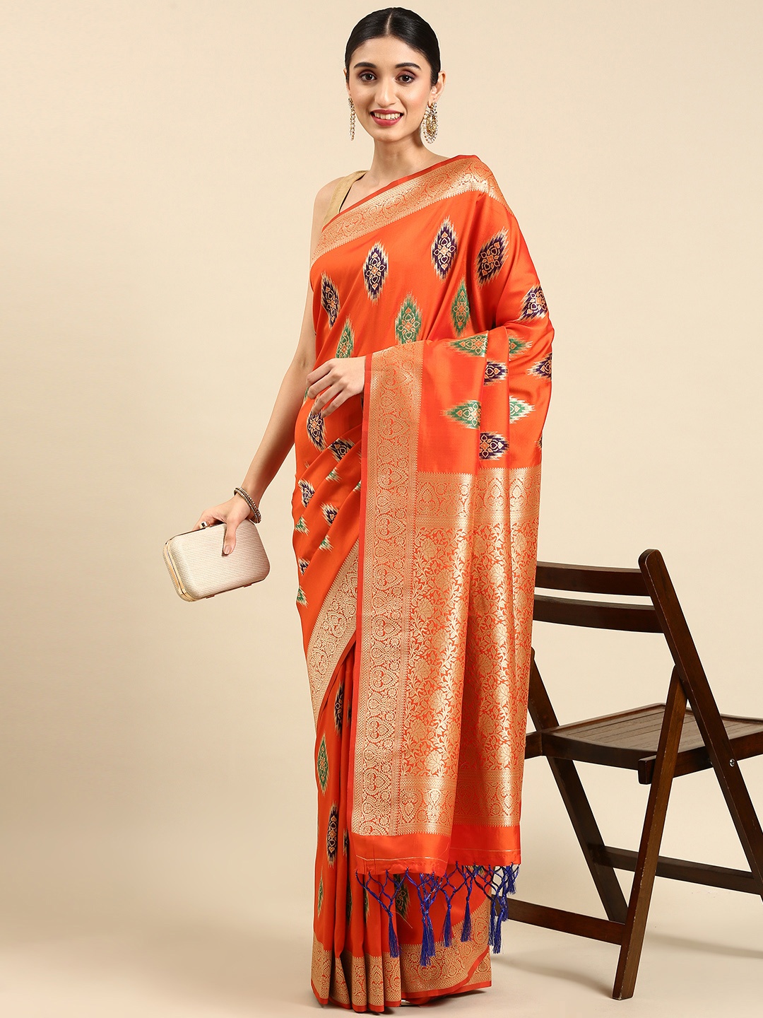 

AYKA CLOTHINGS Floral Woven Design Banarasi Jacquard Saree, Orange