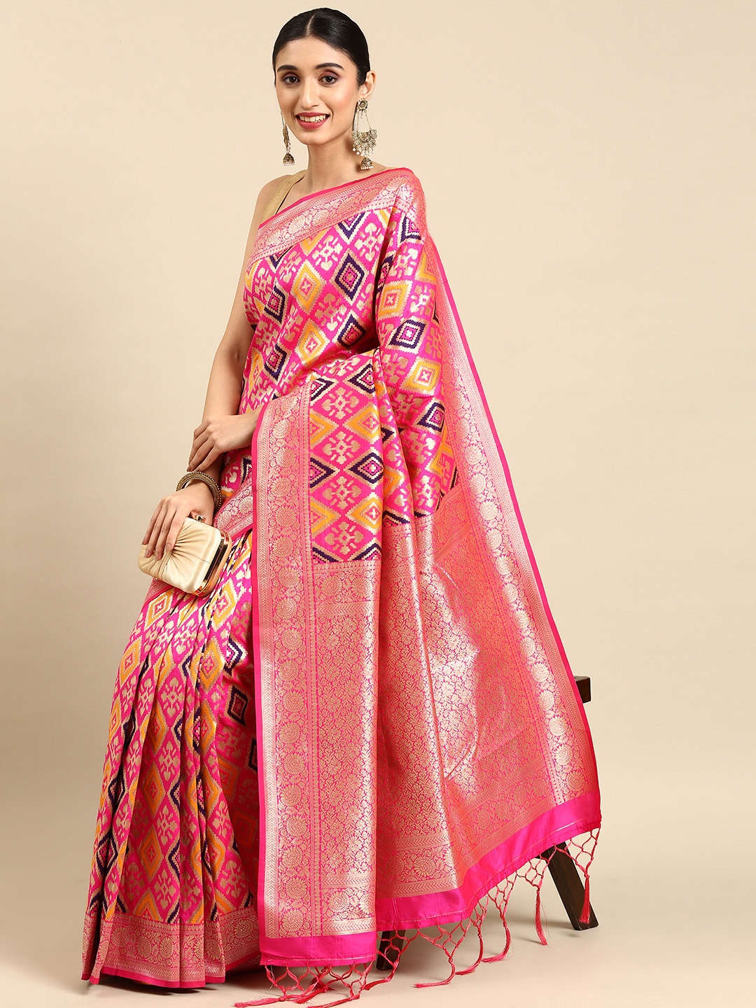 

AYKA CLOTHINGS Ethnic Motifs Woven Design Banarasi Jacquard Saree, Pink