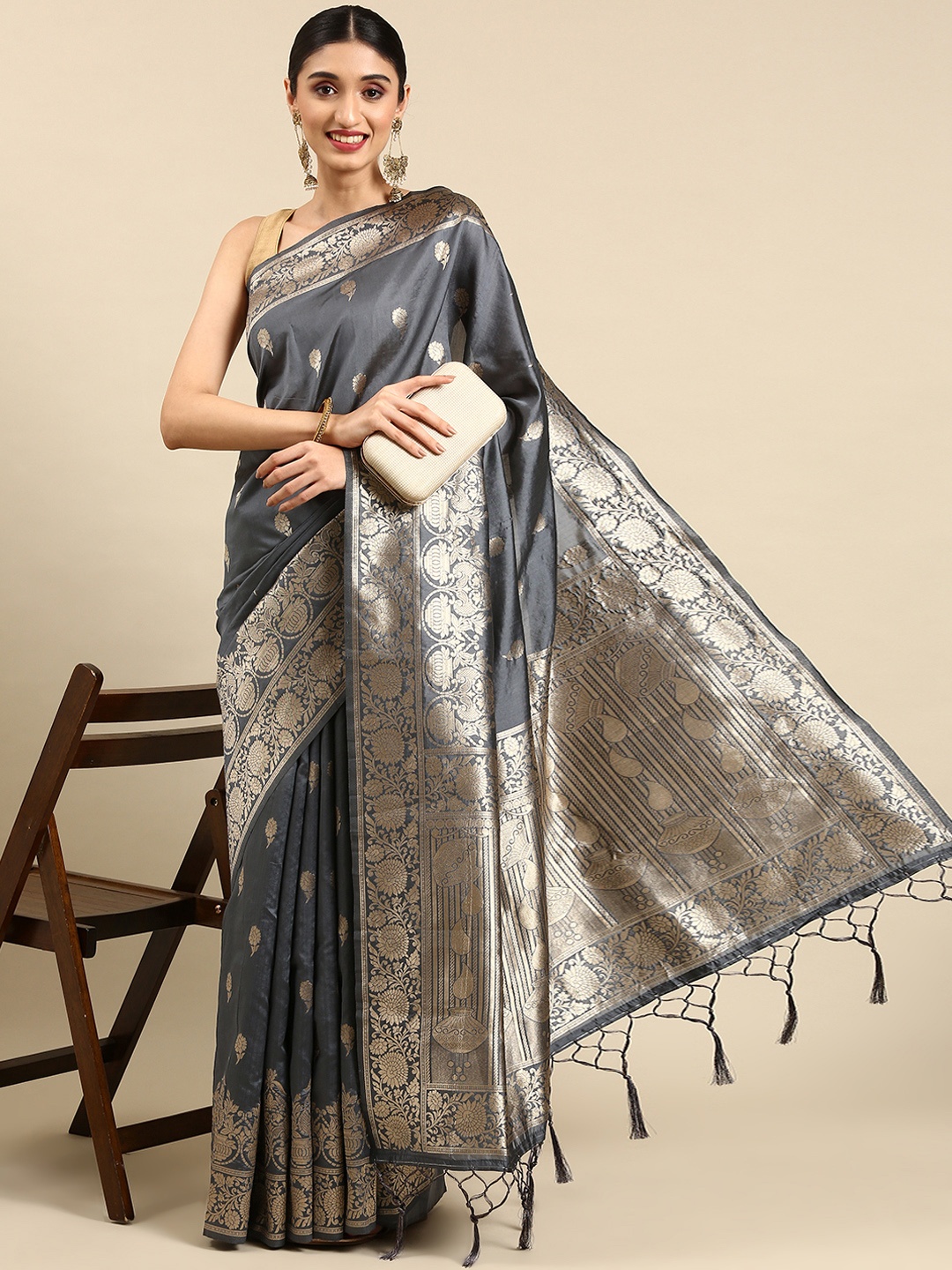 

AYKA CLOTHINGS Ethnic Motifs Woven Design Banarasi Jacquard Saree, Grey