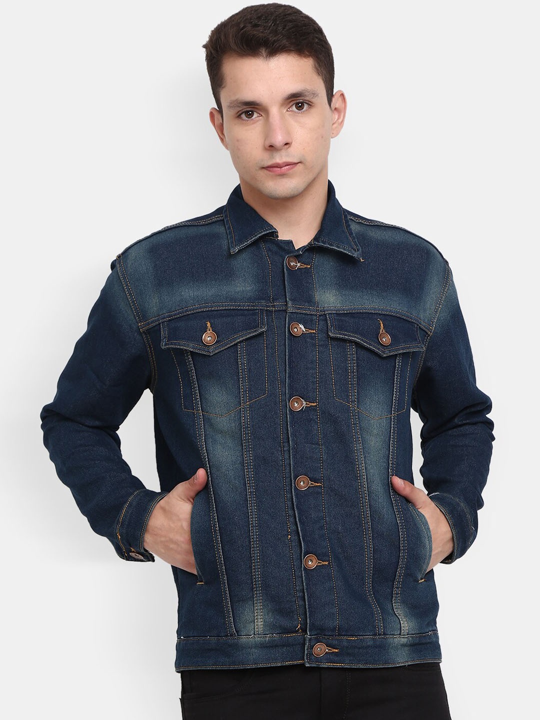 

V-Mart Men Blue Washed Lightweight Denim Jacket