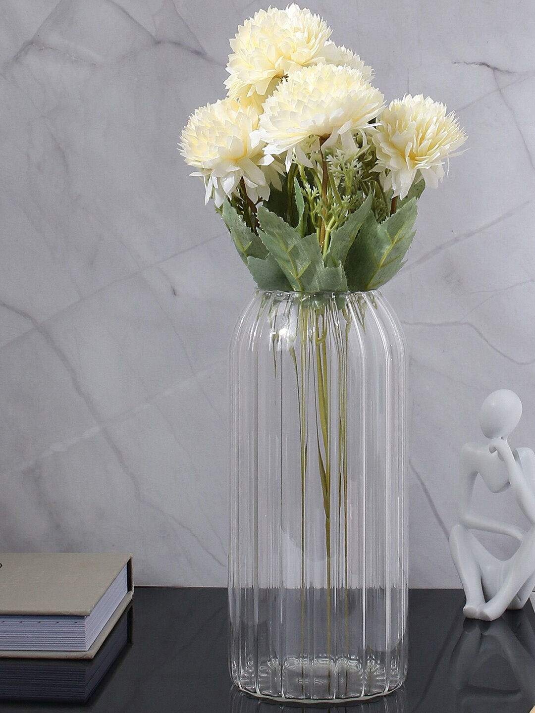 

Bonhomie Crysanthemum Decorative Flower Bouquet, White
