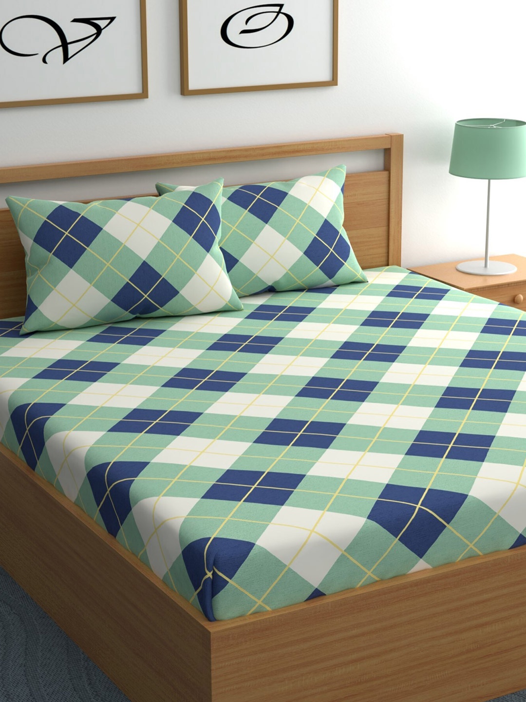 

CHHAVI INDIA Geometric Printed 210 TC Queen Bedsheet with 2 Pillow Covers, Green
