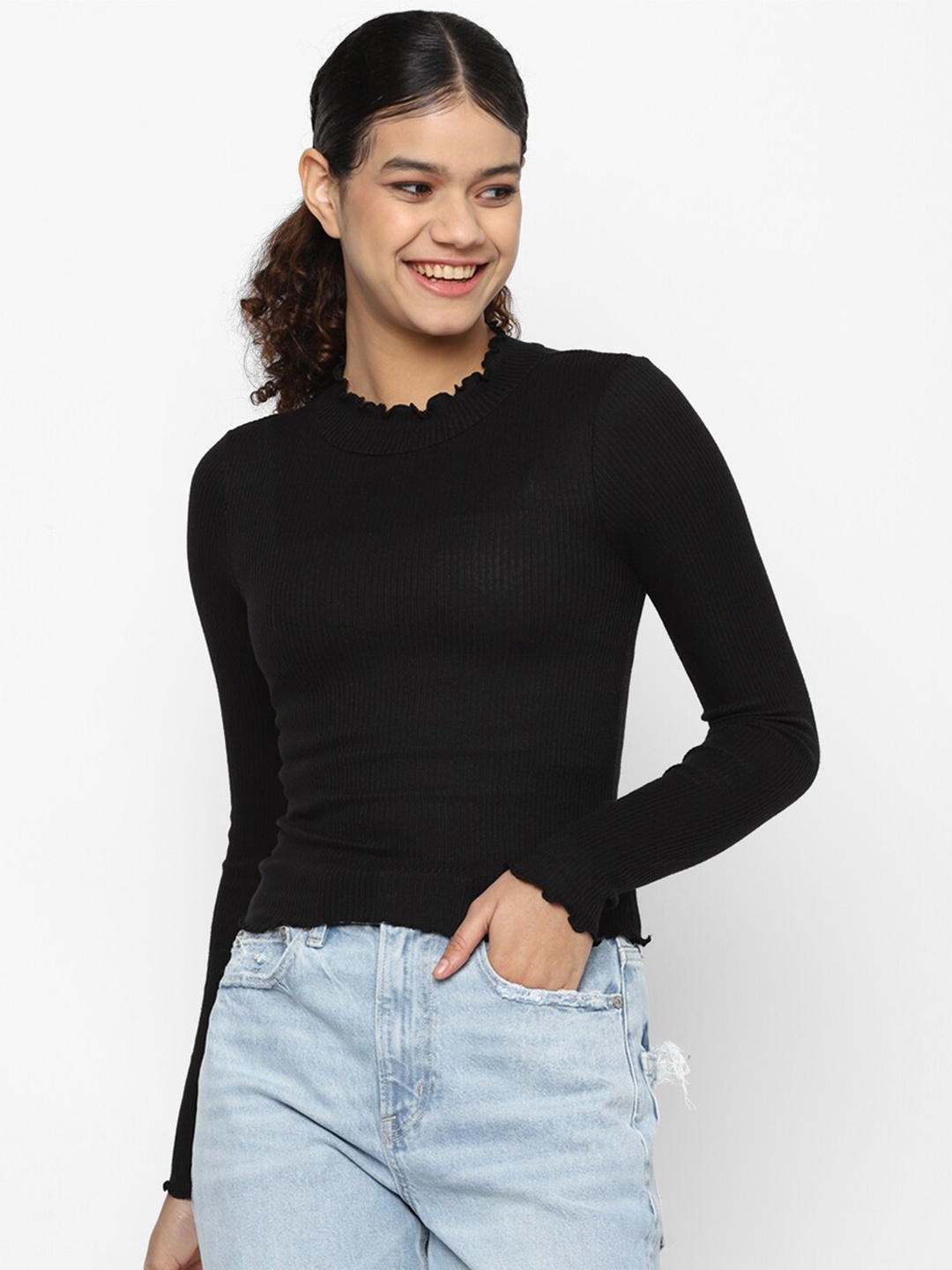 

AMERICAN EAGLE OUTFITTERS Women Black Slim Fit T-shirt