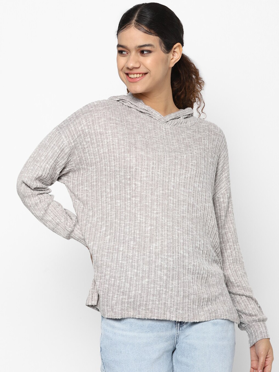 

AMERICAN EAGLE OUTFITTERS Women Grey Striped V-Neck T-shirt