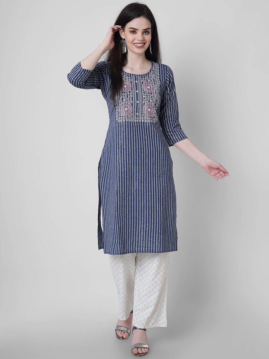 

Sanganeri Kurti Yoke Design Wool Kurta, Blue