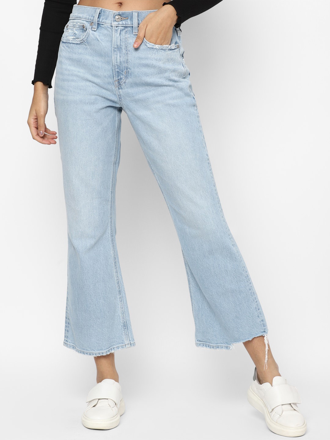 

AMERICAN EAGLE OUTFITTERS Women Bootcut Low Distress Light Fade Jeans, Blue