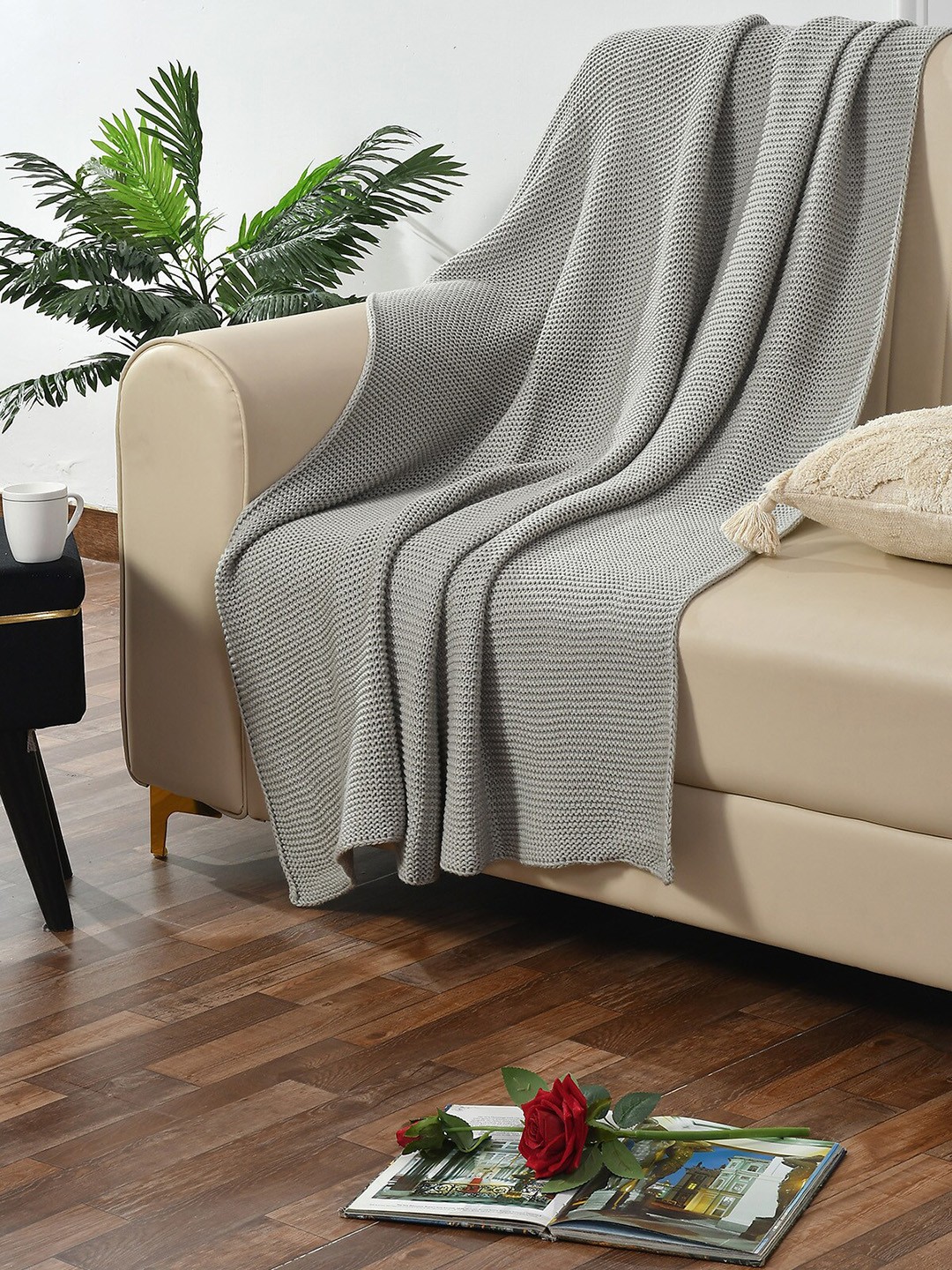 

Florida Grey Self Designed Pure Cotton Throw Blanket