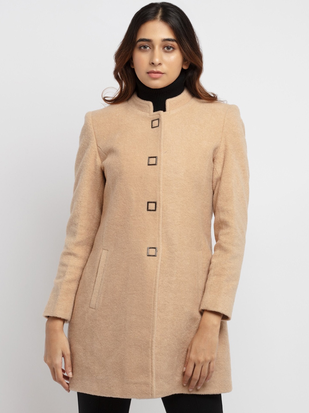 

Status Quo Women Beige Longline Tailored Jacket