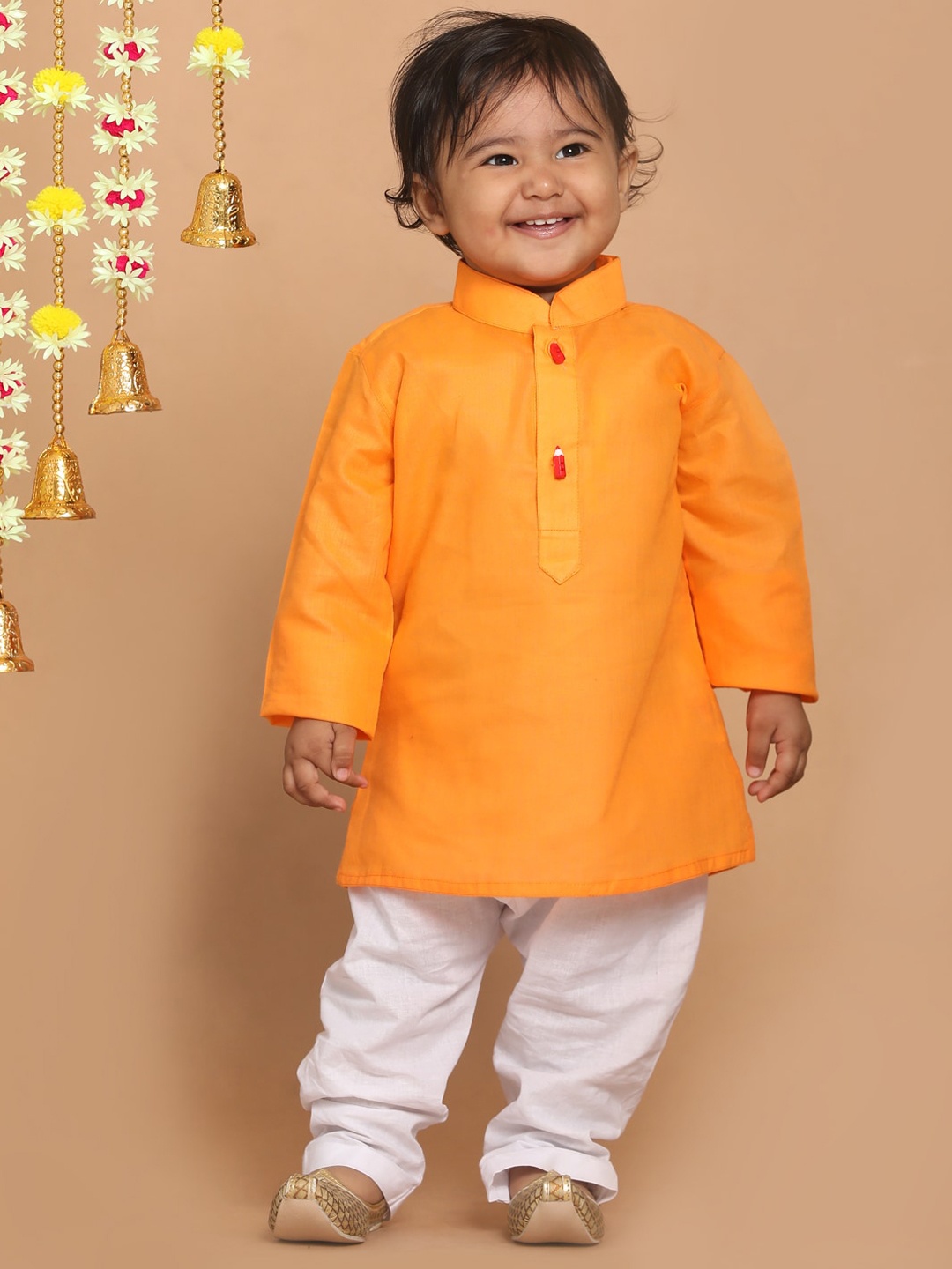 

VASTRAMAY Boys Mandarin Collar Kurta with Pyjamas, Orange