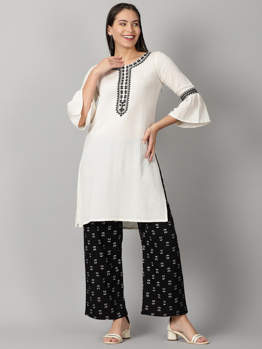 

Saffron Threads Women Flared Sleeves Thread Work Kurta, Off white