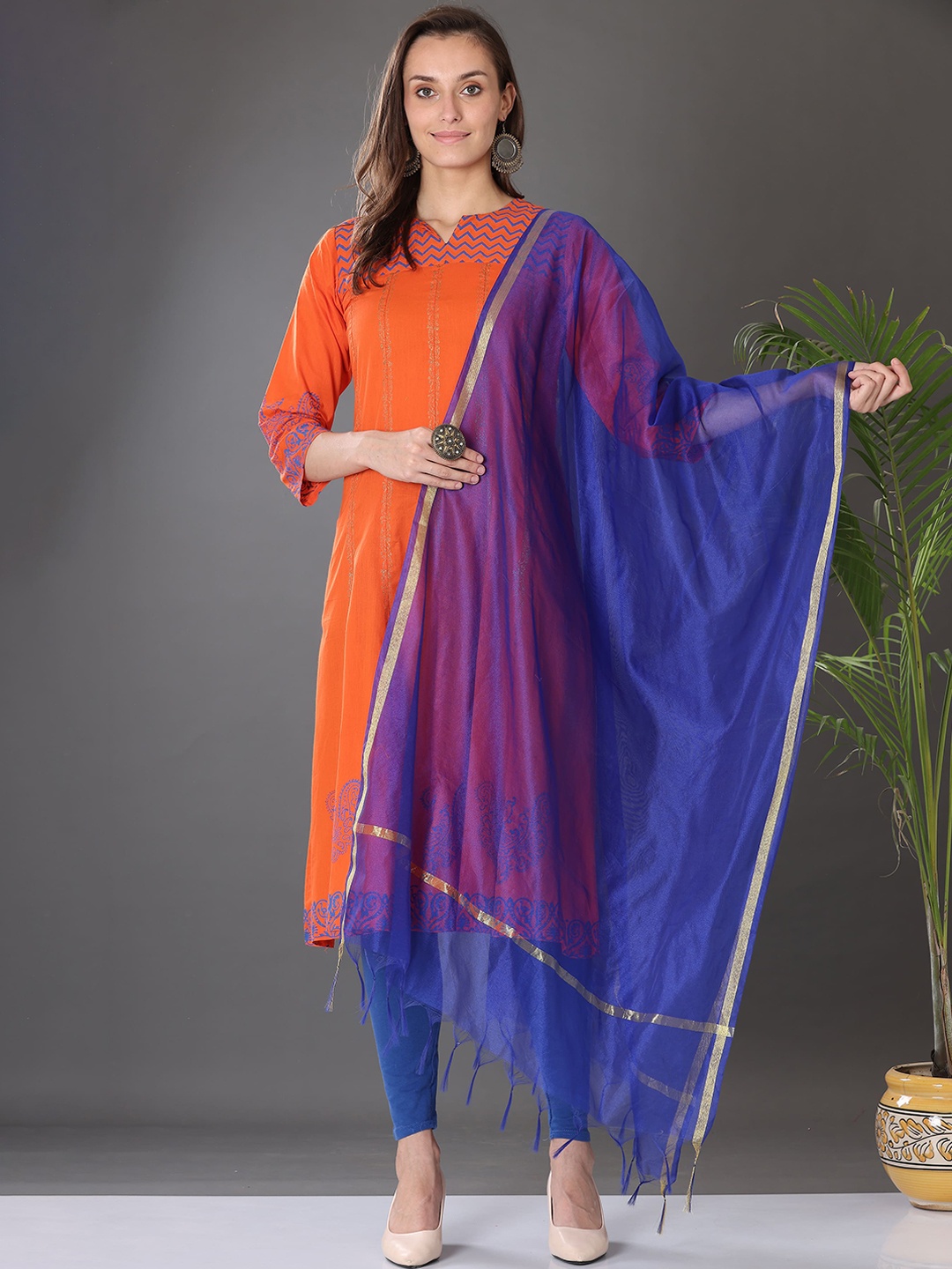 

KAANCHIE NANGGIA Women Orange Printed Pure Cotton Kurta With Dupatta