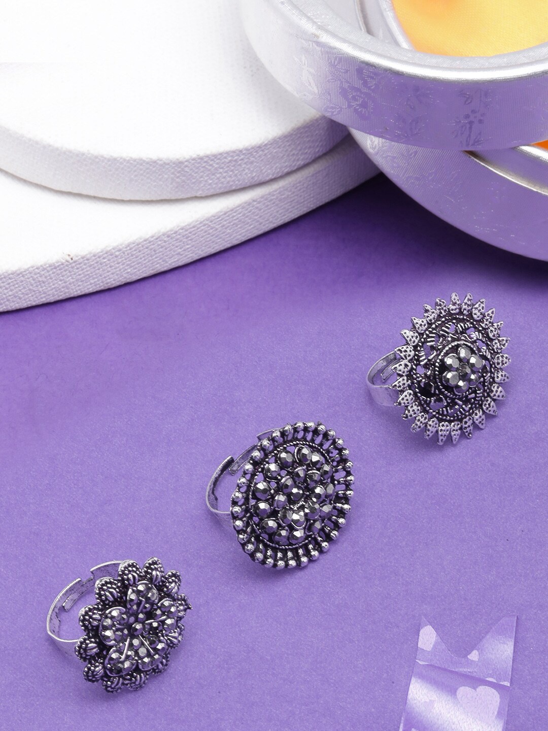 

DIVA WALK Silver-Plated Set Of 3 Artificial Stone Studded Ring
