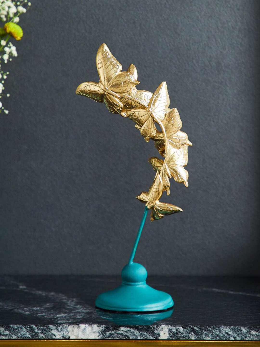 

Home Centre Gold Ceramic Butterfly Showpieces