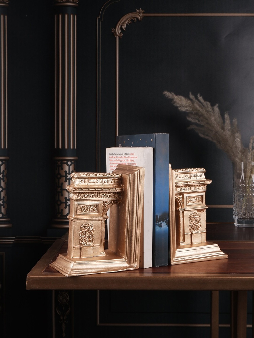 

THE WHITE INK DECOR Gold-Toned Premium Book End Showpieces