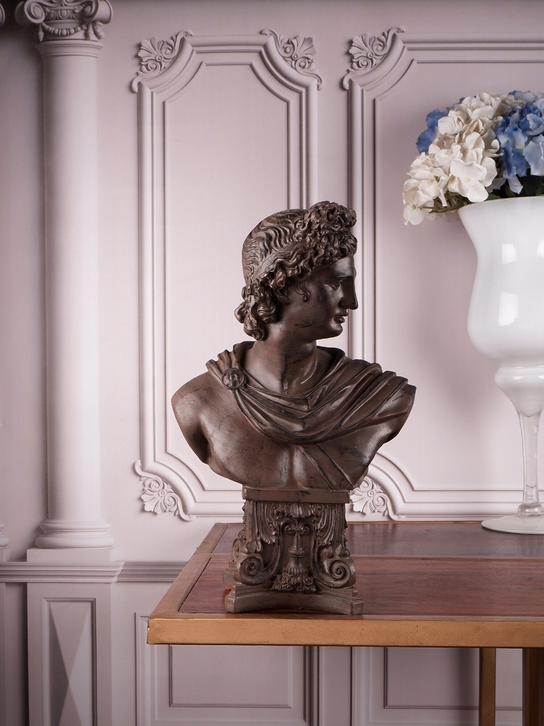 

THE WHITE INK DECOR Sculpture Showpiece, Brown