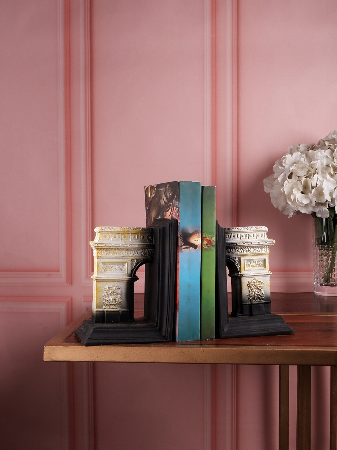 

THE WHITE INK DECOR White Premium Book End Showpieces