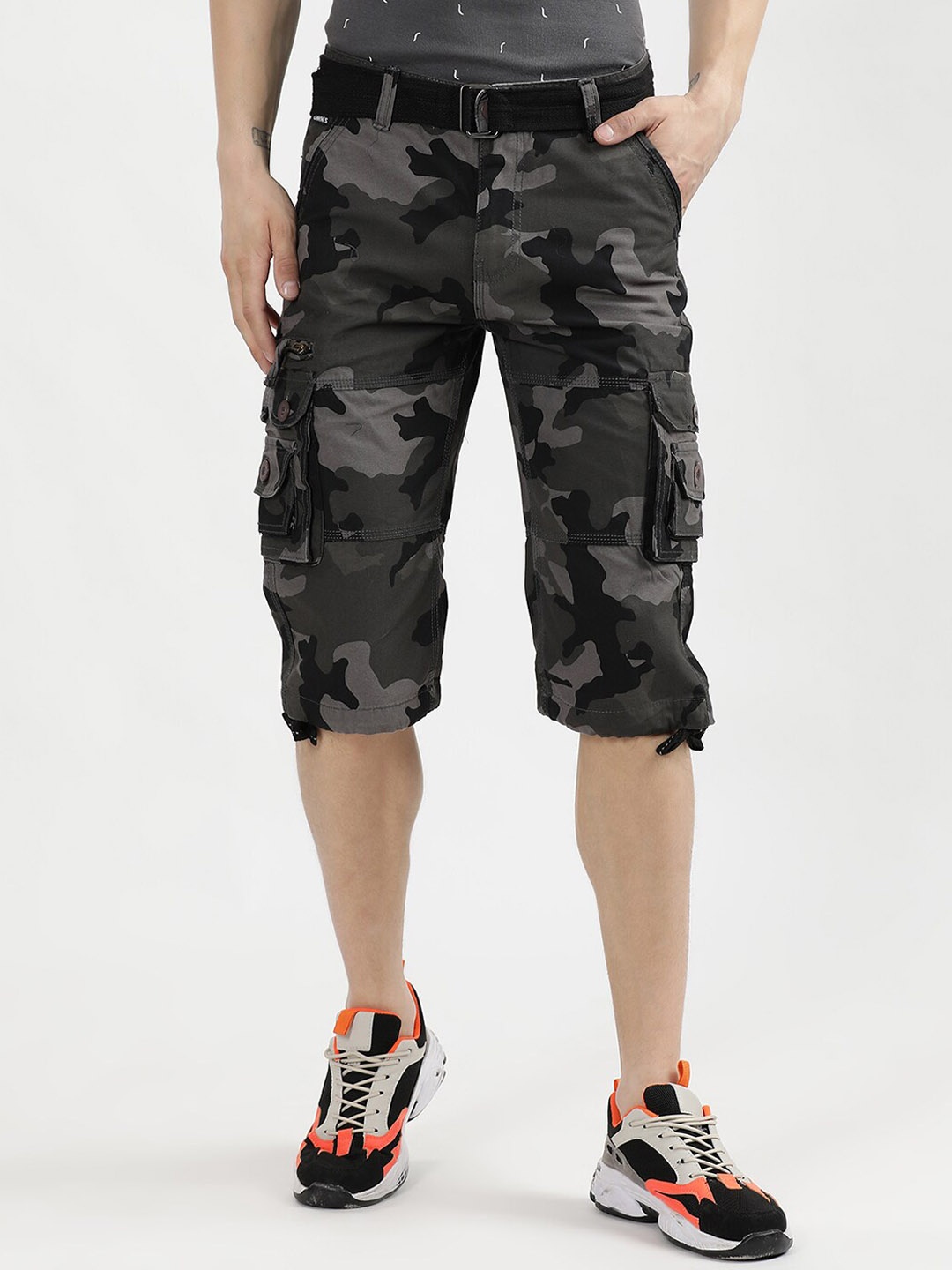 

V2 Value & Variety Men Camouflage Printed Cotton Cargo Shorts, Grey