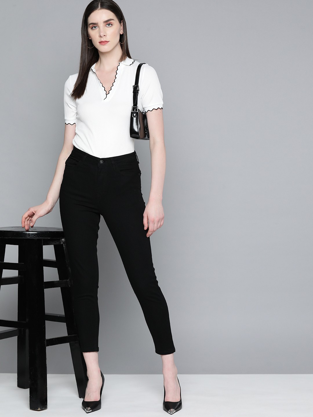 

Chemistry Women Skinny Fit High-Rise Cropped Jeans, Black