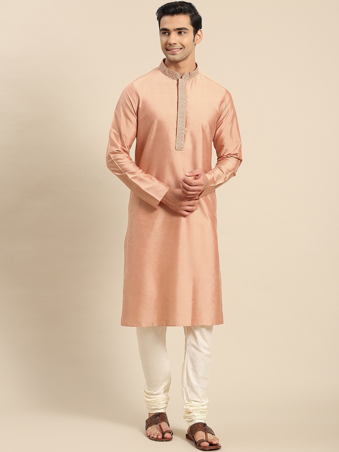 

KISAH Mandarin Collar Thread Work Cotton Silk Kurta, Pink