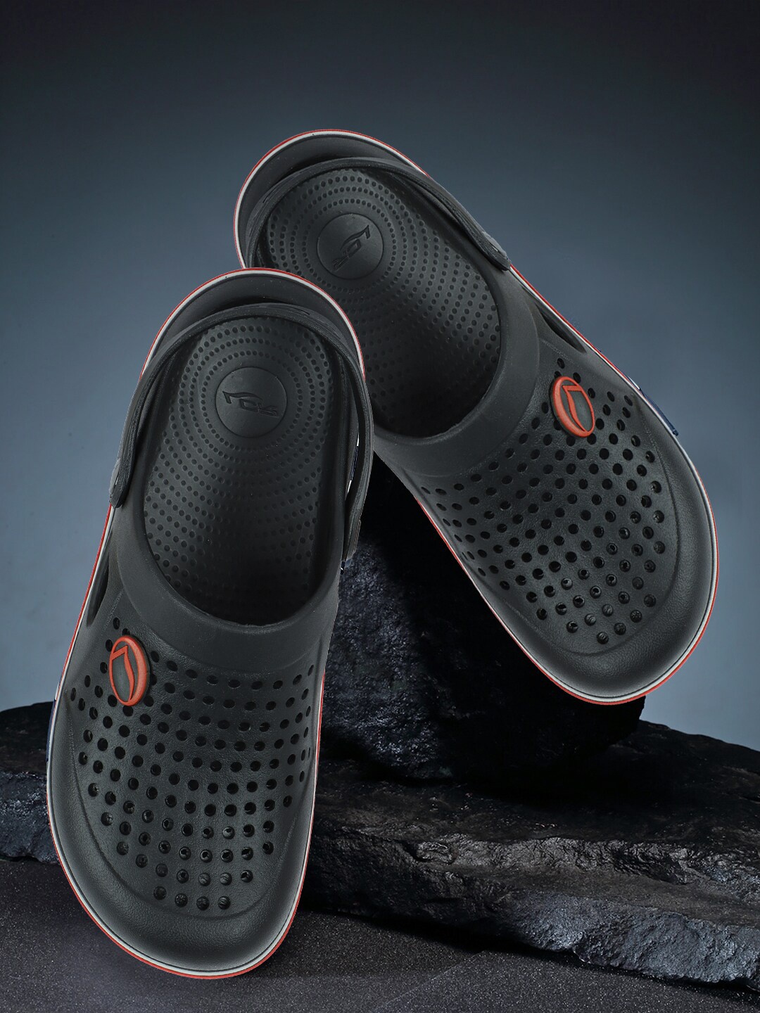 

Lancer Men Self Design Rubber Clogs, Black