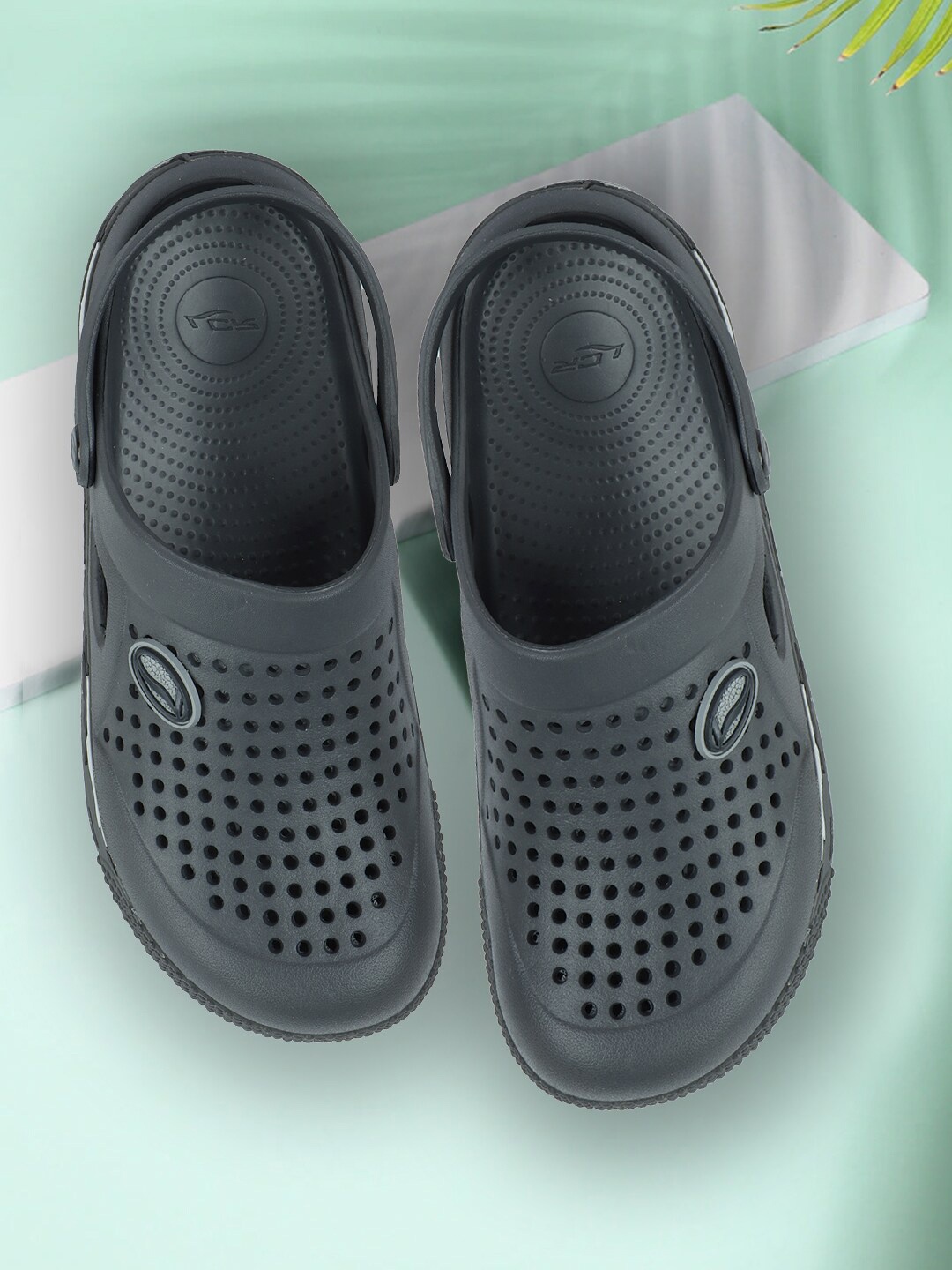 

Lancer Men Rubber Clogs, Grey