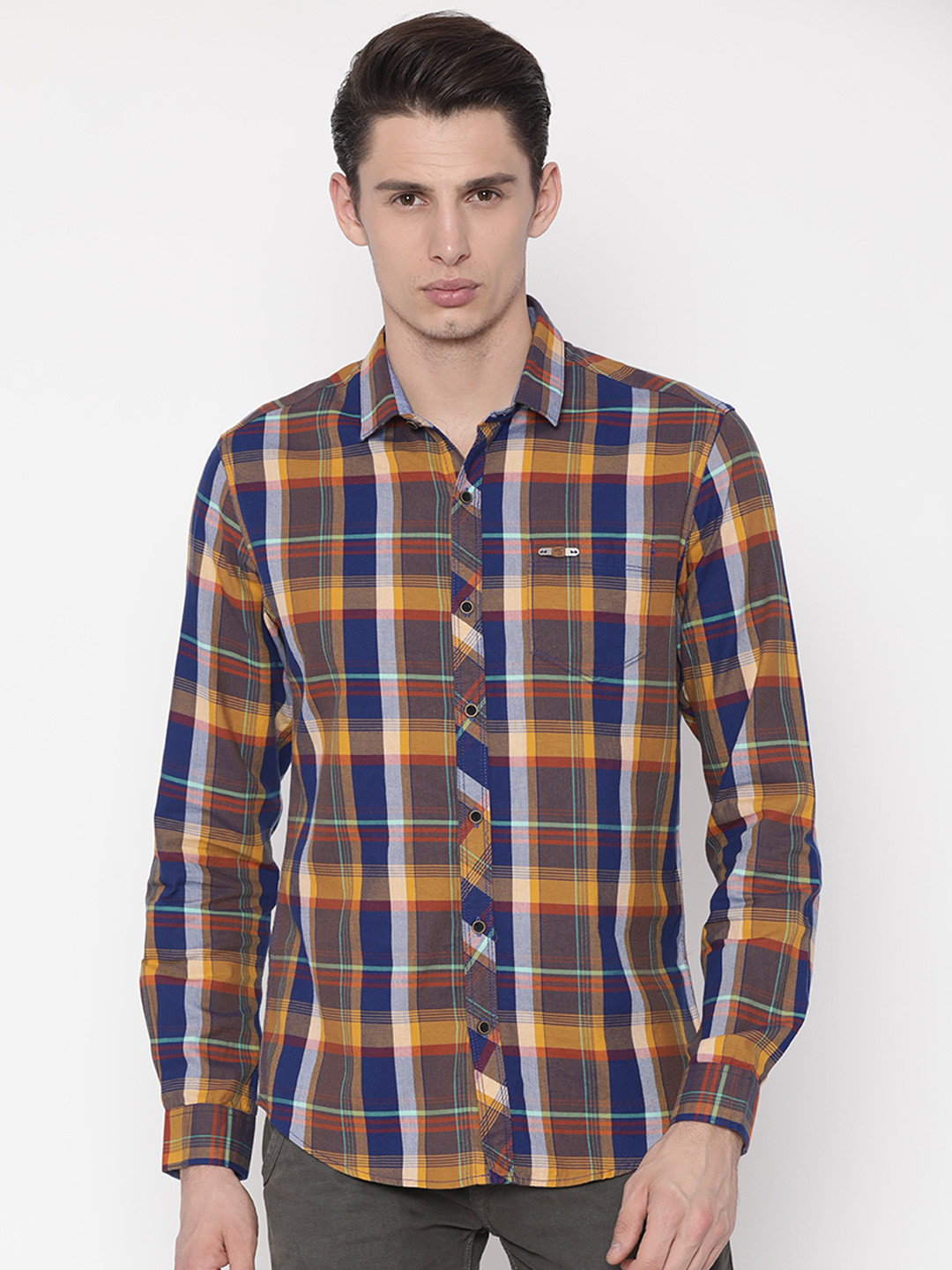 

The Indian Garage Co Men Blue & Yellow Slim Fit Checked Casual Shirt