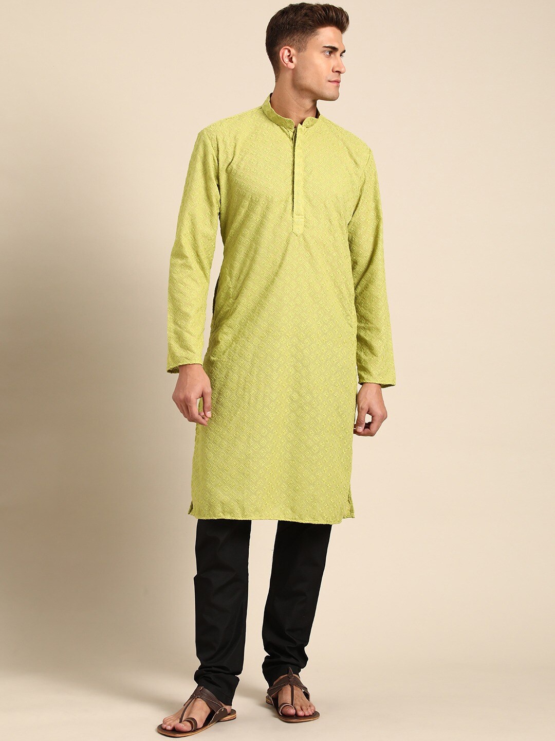 

RAJUBHAI HARGOVINDAS Men Embroidered Chikankari Pure Cotton Kurta with Churidar, Green