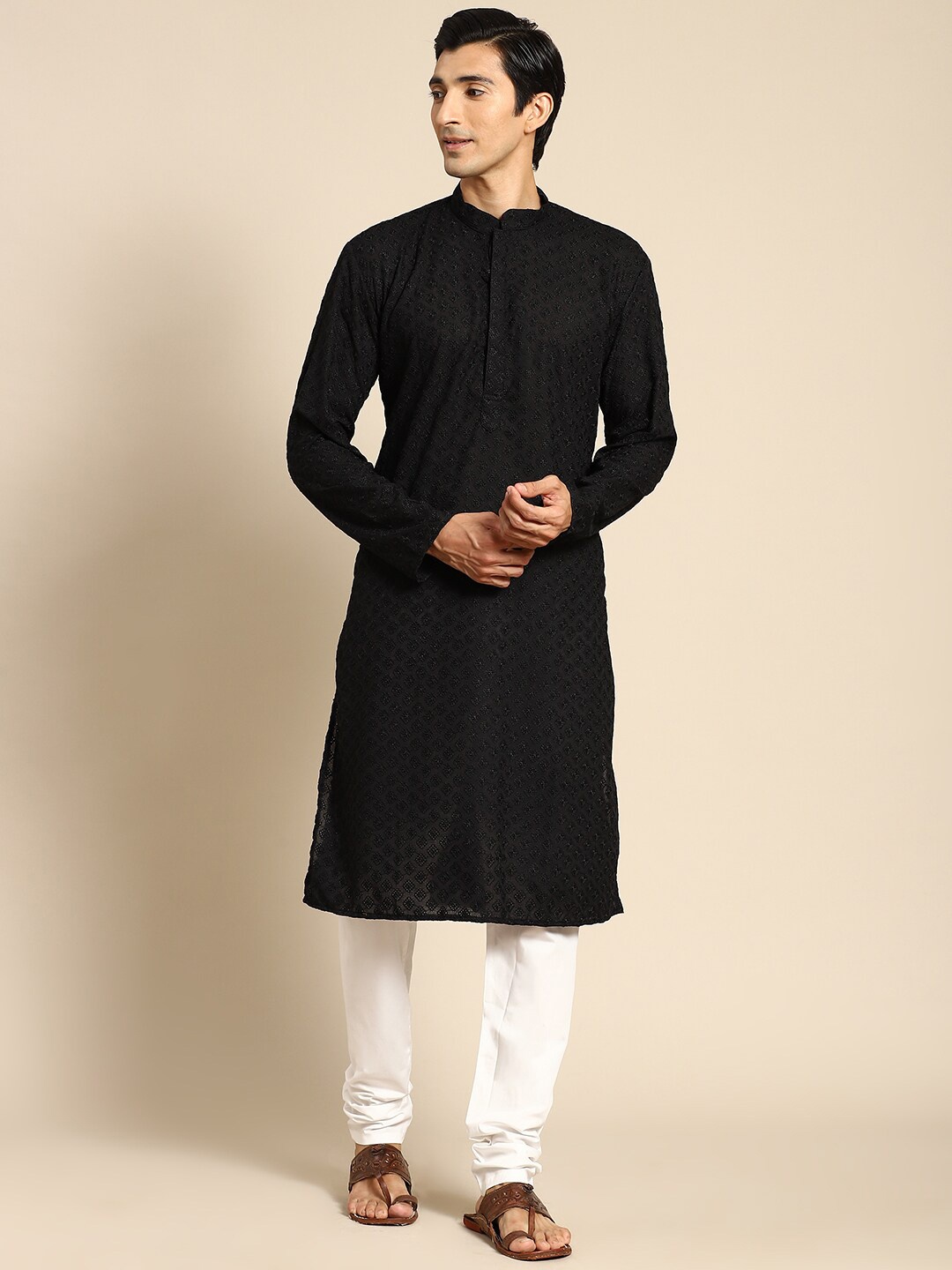 

RAJUBHAI HARGOVINDAS Men Embroidered Chikankari Pure Cotton Kurta with Churidar, Black