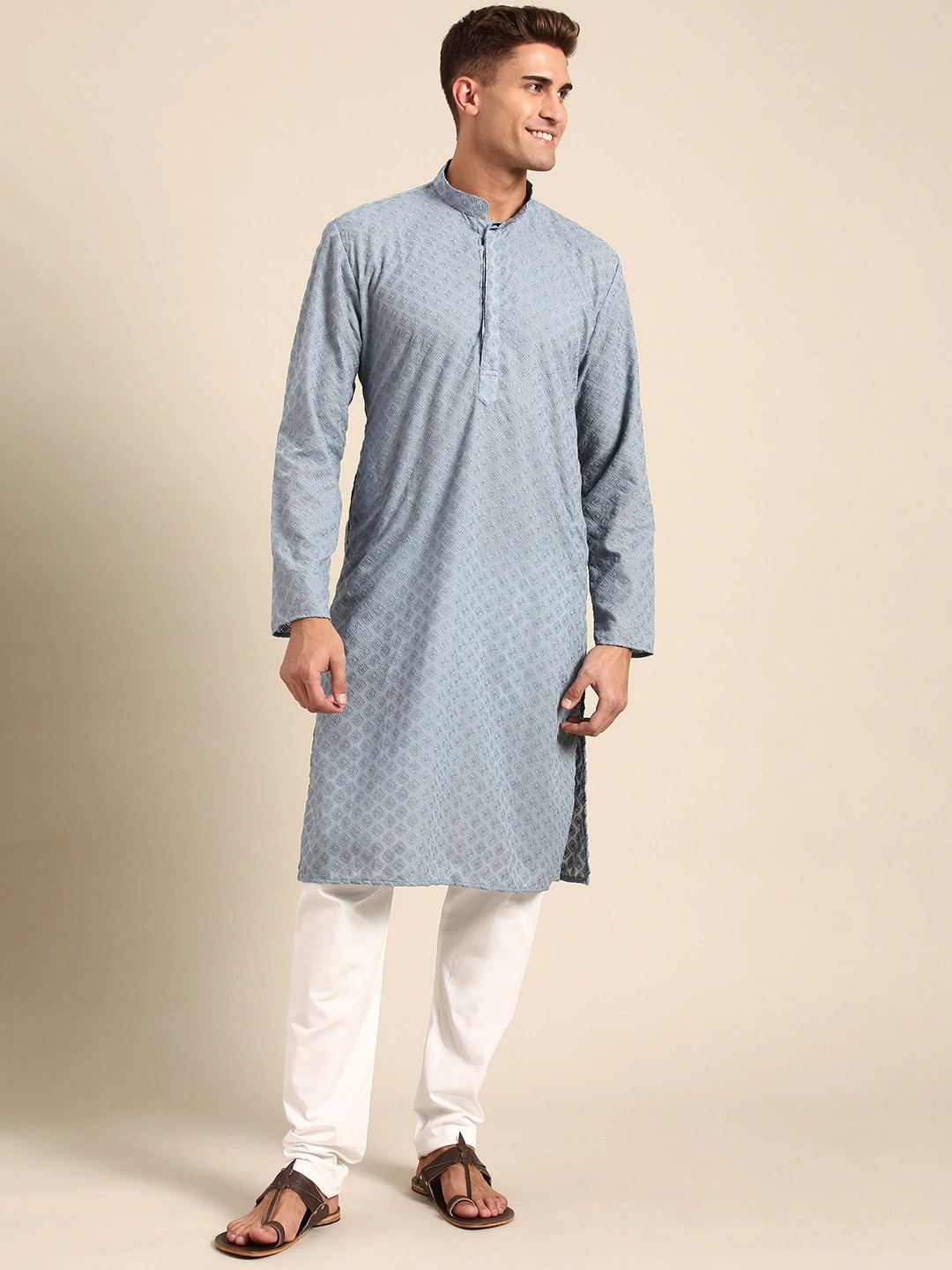 

RAJUBHAI HARGOVINDAS Men Ethnic Motifs Embroidered Pure Cotton Kurta with Pyjamas, Grey