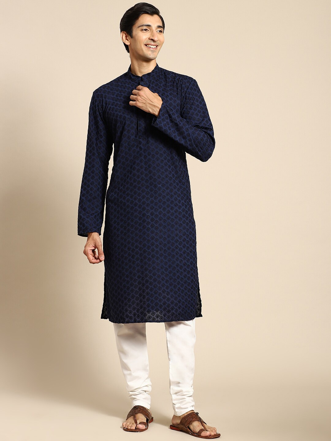 

RAJUBHAI HARGOVINDAS Men Ethnic Motifs Chikankari Pure Cotton Kurta with Churidar, Navy blue
