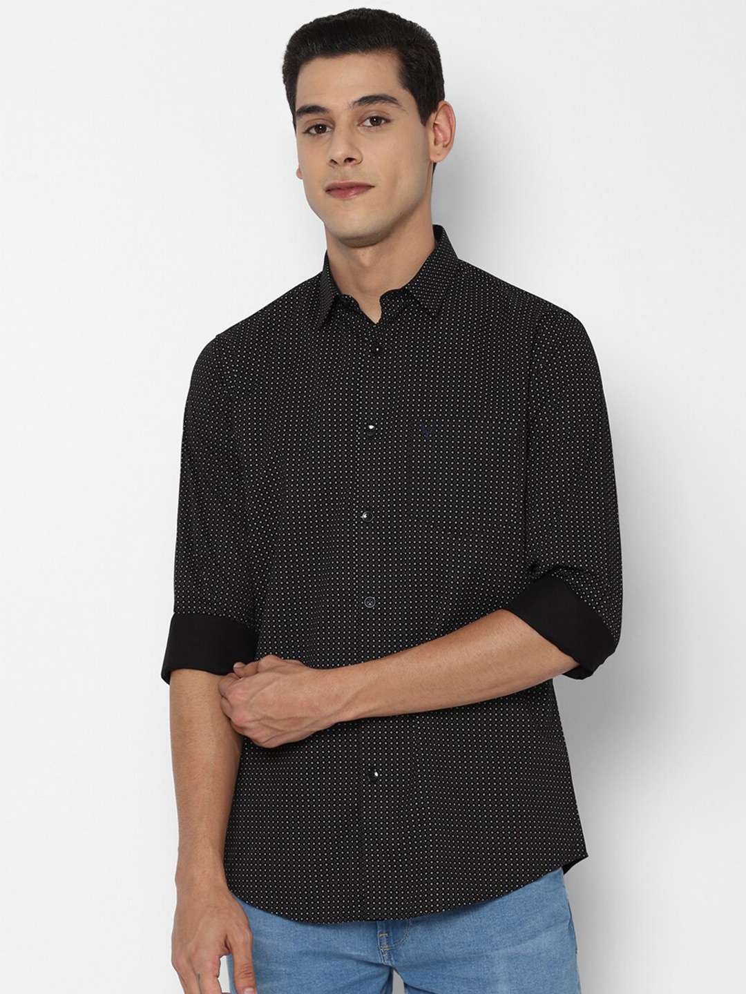 

Allen Solly Men Slim Fit Printed Cotton Casual Shirt, Black