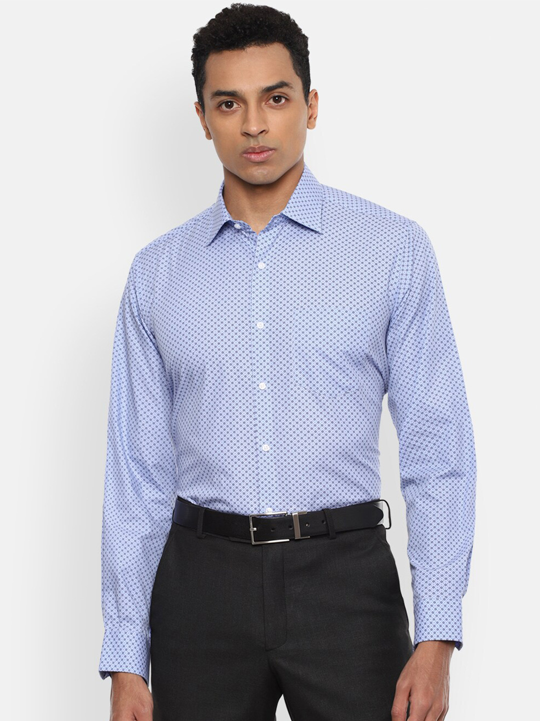 

Van Heusen Men Blue Printed Pure Cotton Formal Shirt