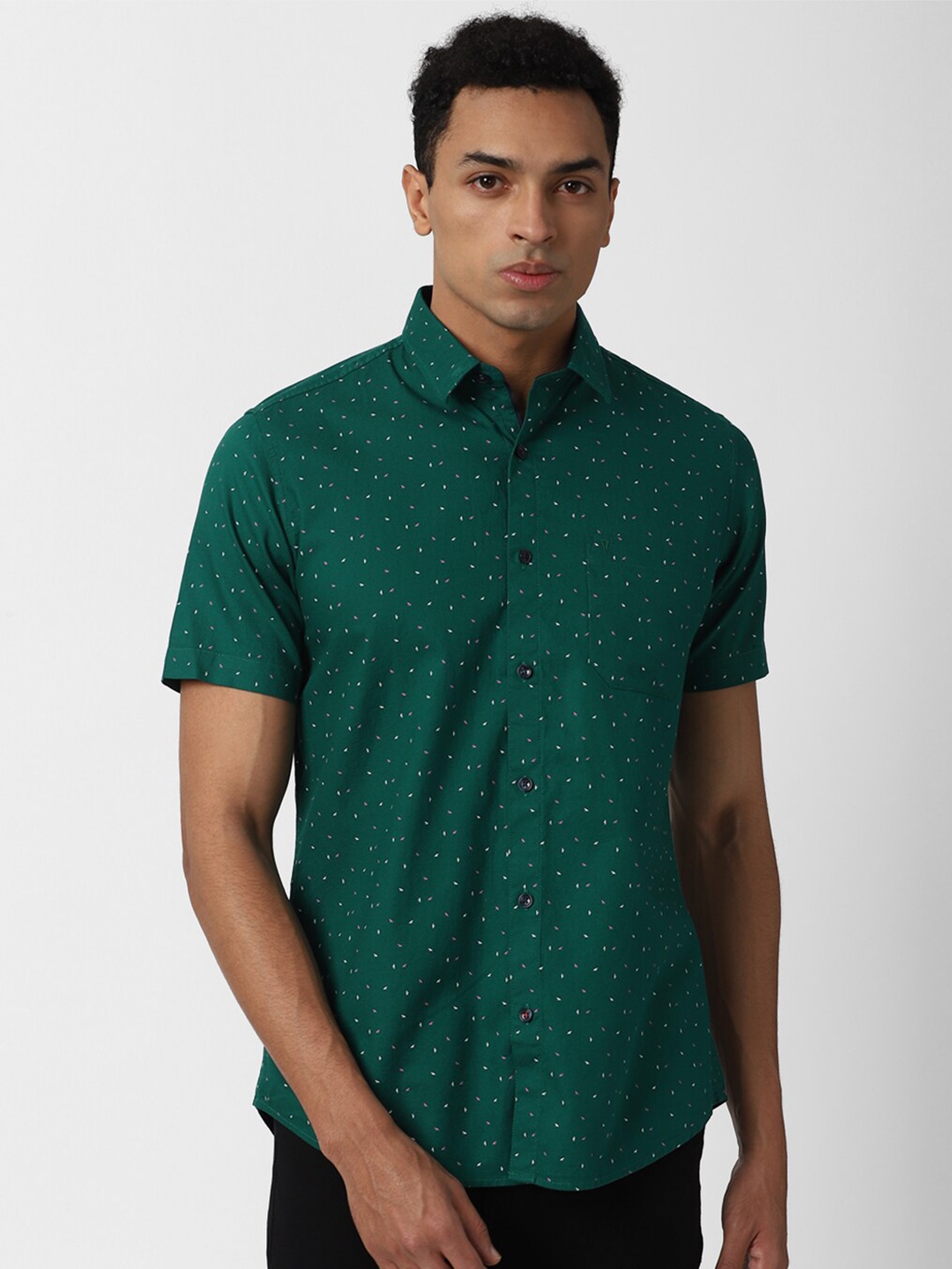 

Van Heusen Sport Men Green Slim Fit Printed Pure Cotton Casual Shirt
