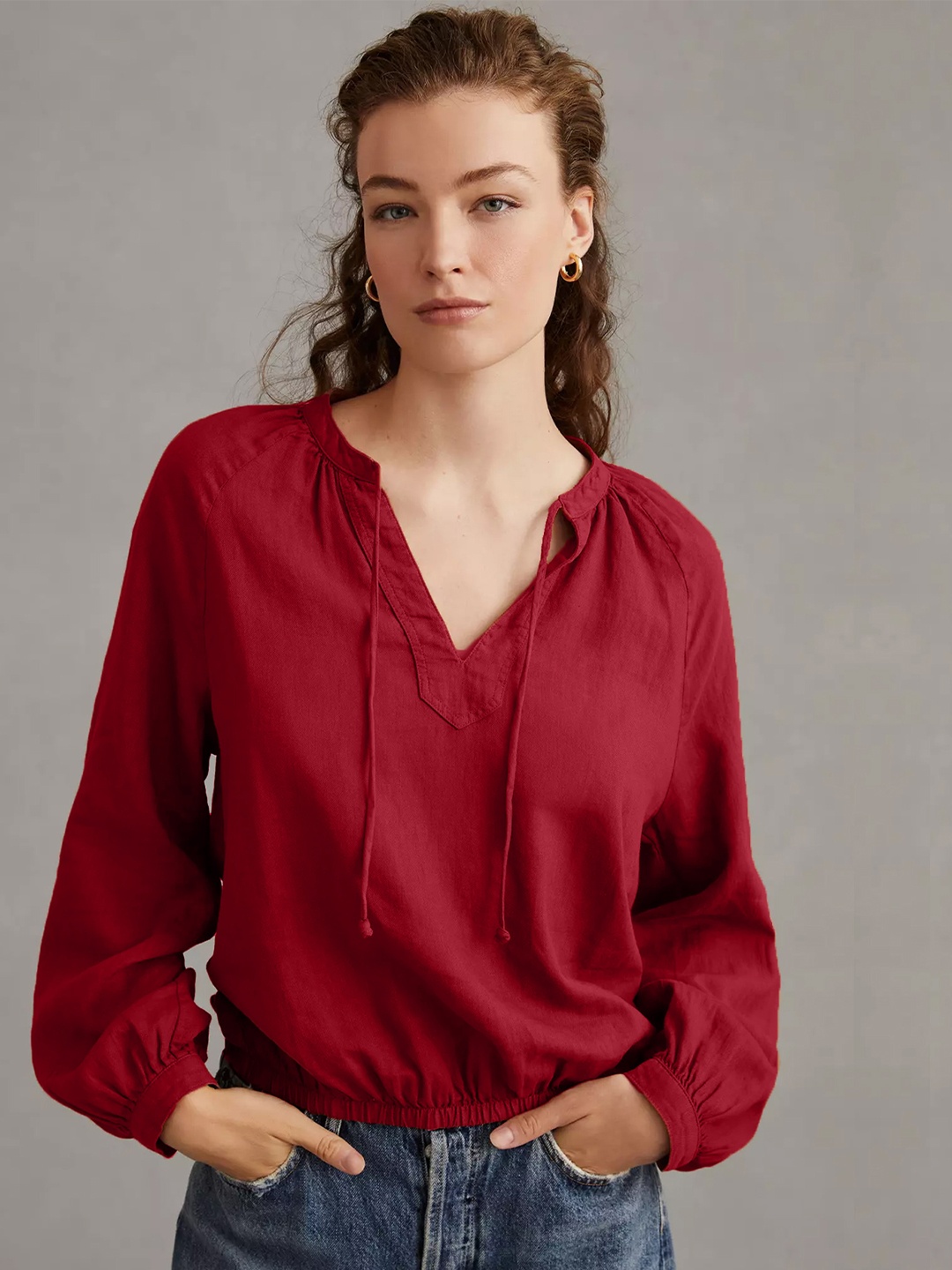 

ADDYVERO Tie-Up Neck Blouson Top, Maroon