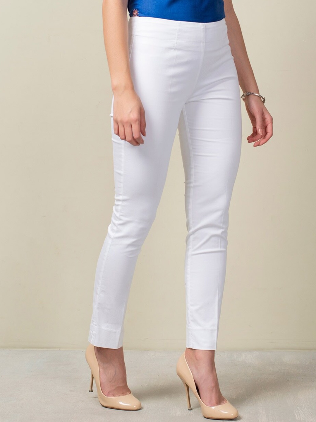 

Fabindia Women White Slim Fit Trousers