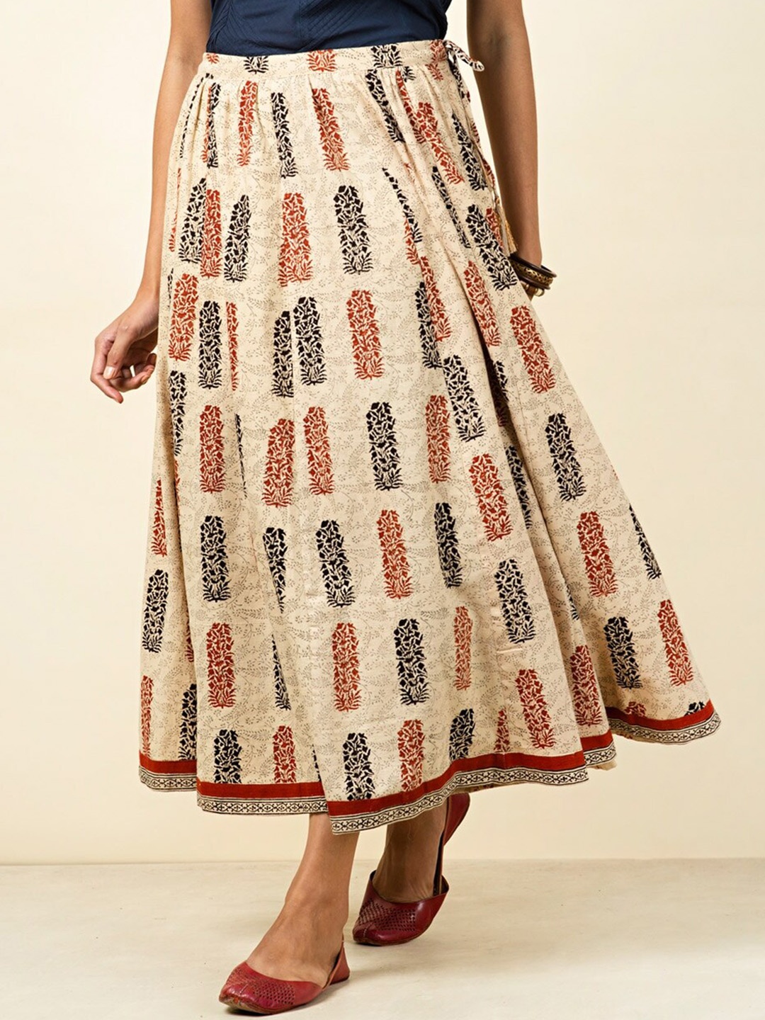 

Fabindia Women Printed Pure Cotton Flared Midi Skirt, Red