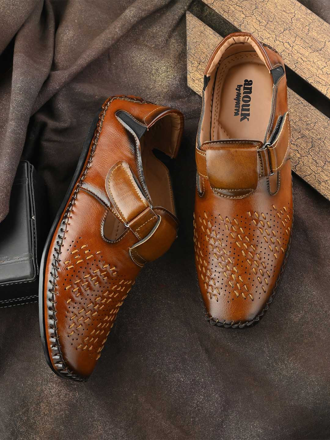 

Anouk Men Shoe-Style Sandals, Tan