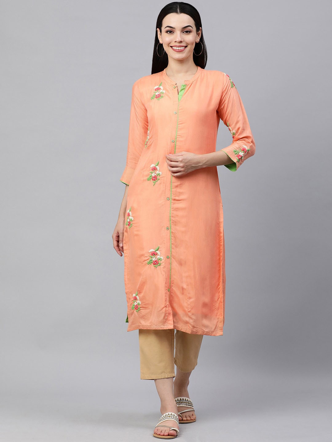 

MAAND Women Embroidered Thread Work Kurta, Orange