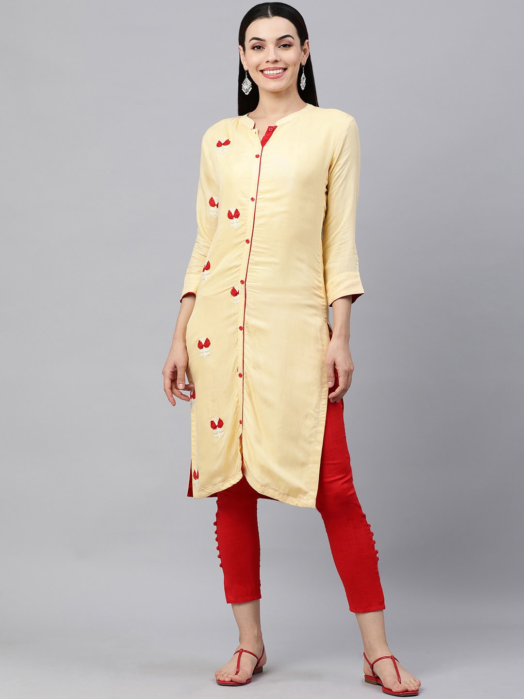 

MAAND Women Floral Embroidered Thread Work Cotton Kurta, Yellow