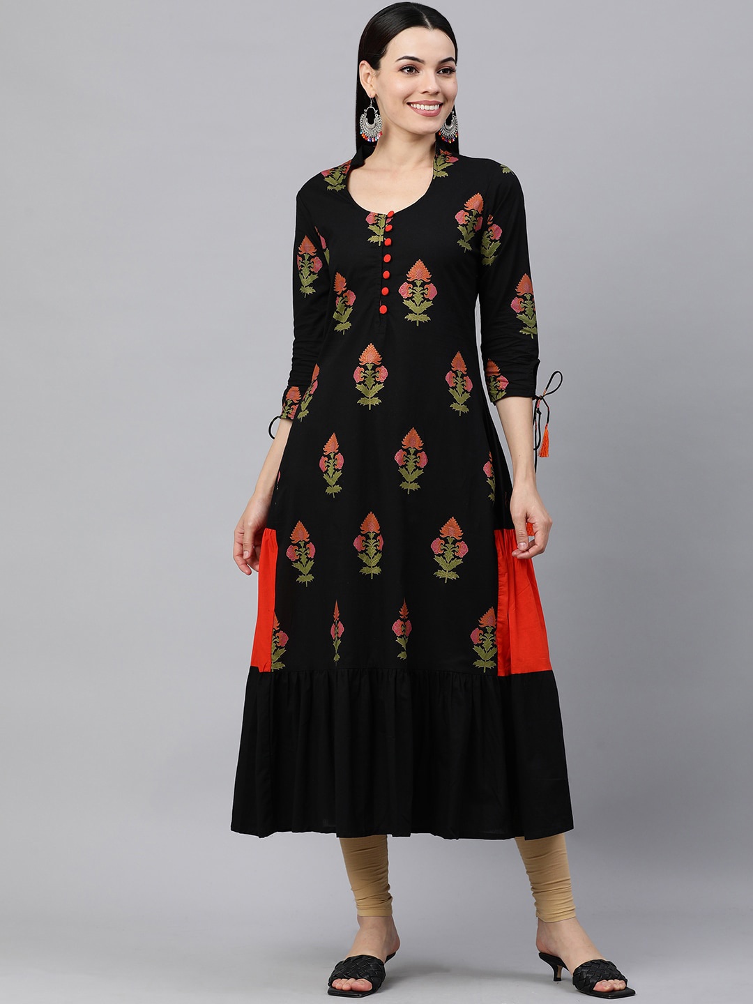 

MAAND Women Black & Green Floral Printed Round Neck Pure Cotton Kurta