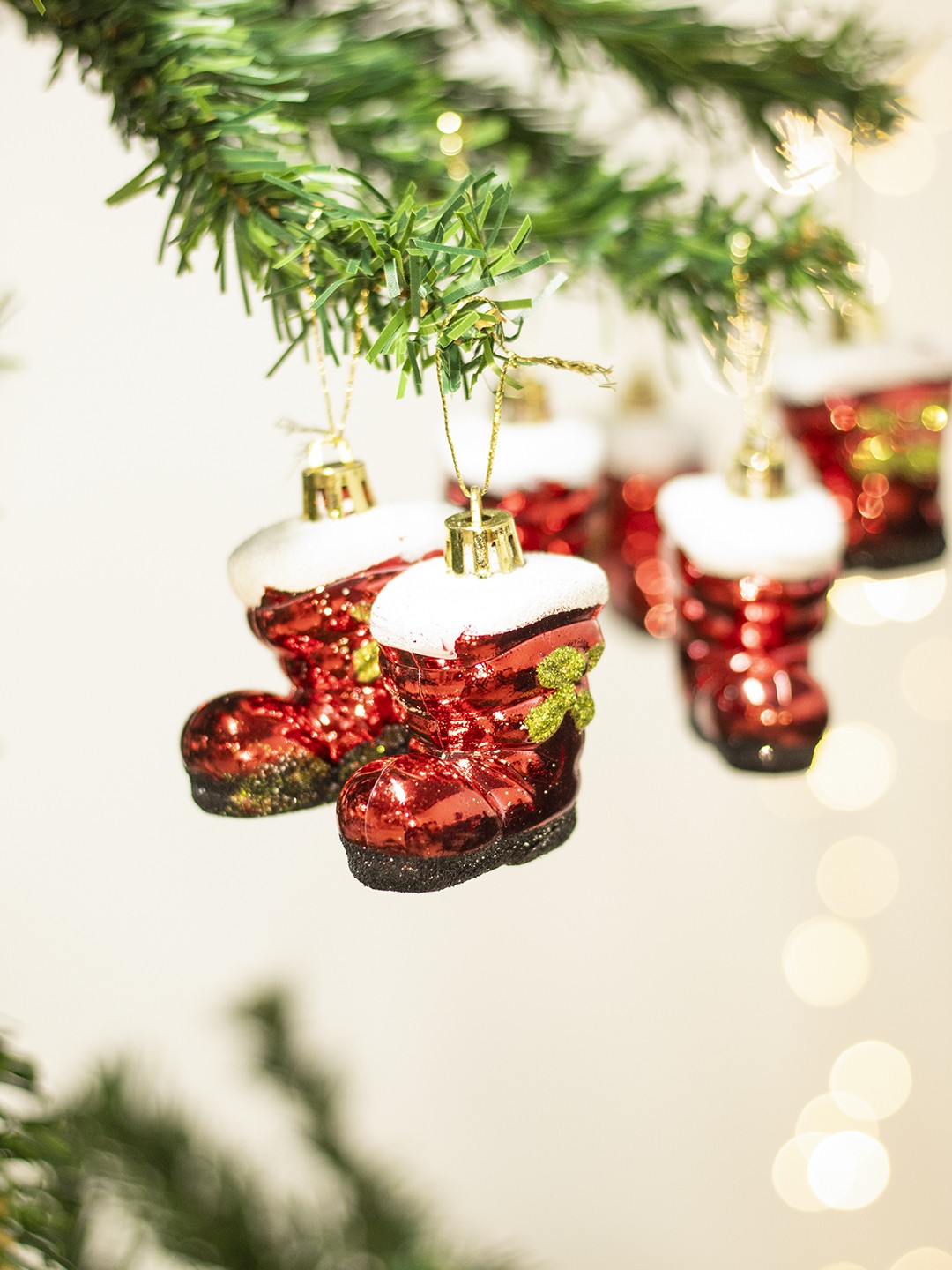

MARKET99 Set Of 6 Christmas Hanging Santa Boots Ornament, Red