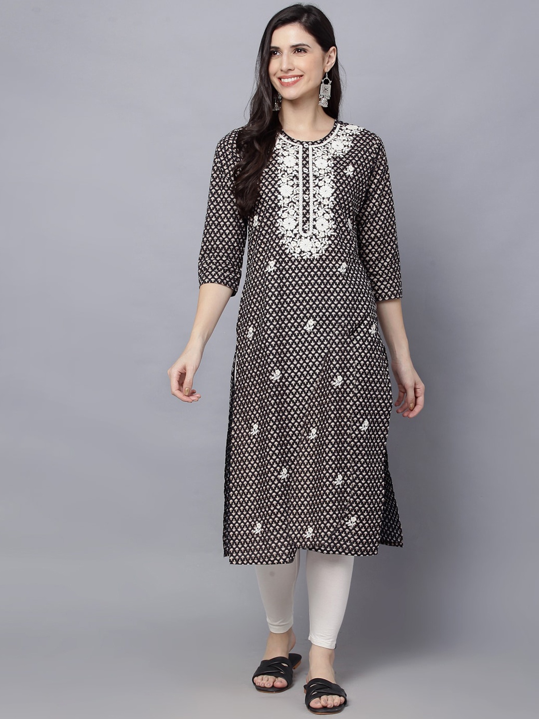 

MAAND Geometric Printed Thread Work Cotton Kurta, Black