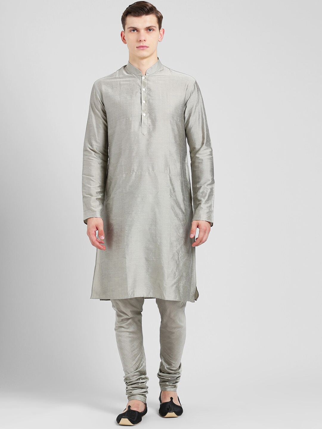 

KISAH Men Mandarin Collar Long Sleeves Cotton Silk Kurta, Grey