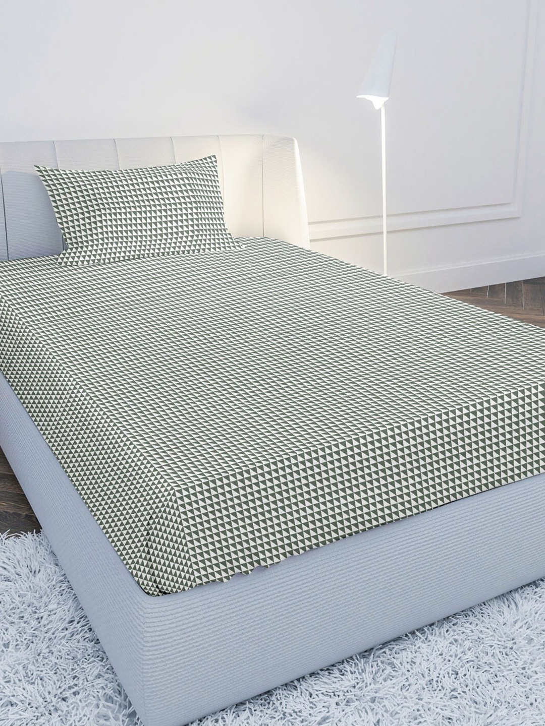 

MAYFAIR HOMES LONDON Green & White Geometric 210 TC Cotton Bedsheet with 1 Pillow Cover