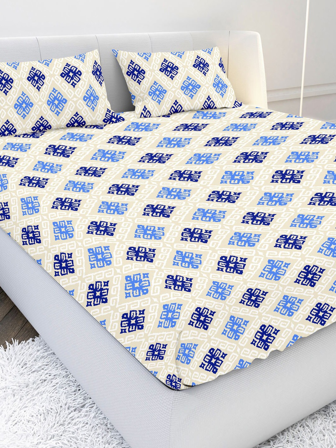 

MAYFAIR HOMES LONDON Blue & Beige Geometric 144 TC King Bedsheet with 2 Pillow Covers