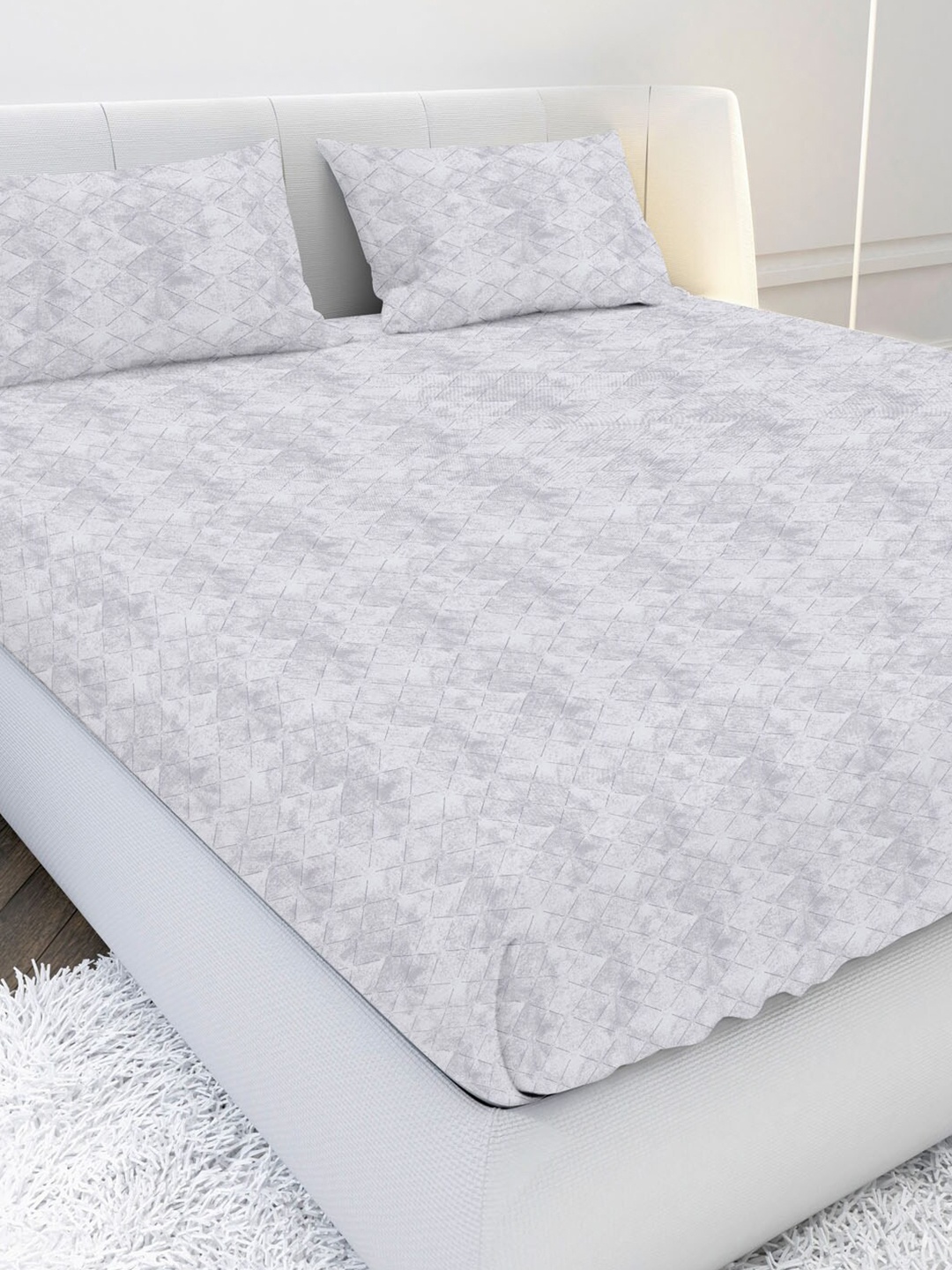 

MAYFAIR HOMES LONDON Lavender Geometric 210 TC King Bedsheet with 2 Pillow Covers