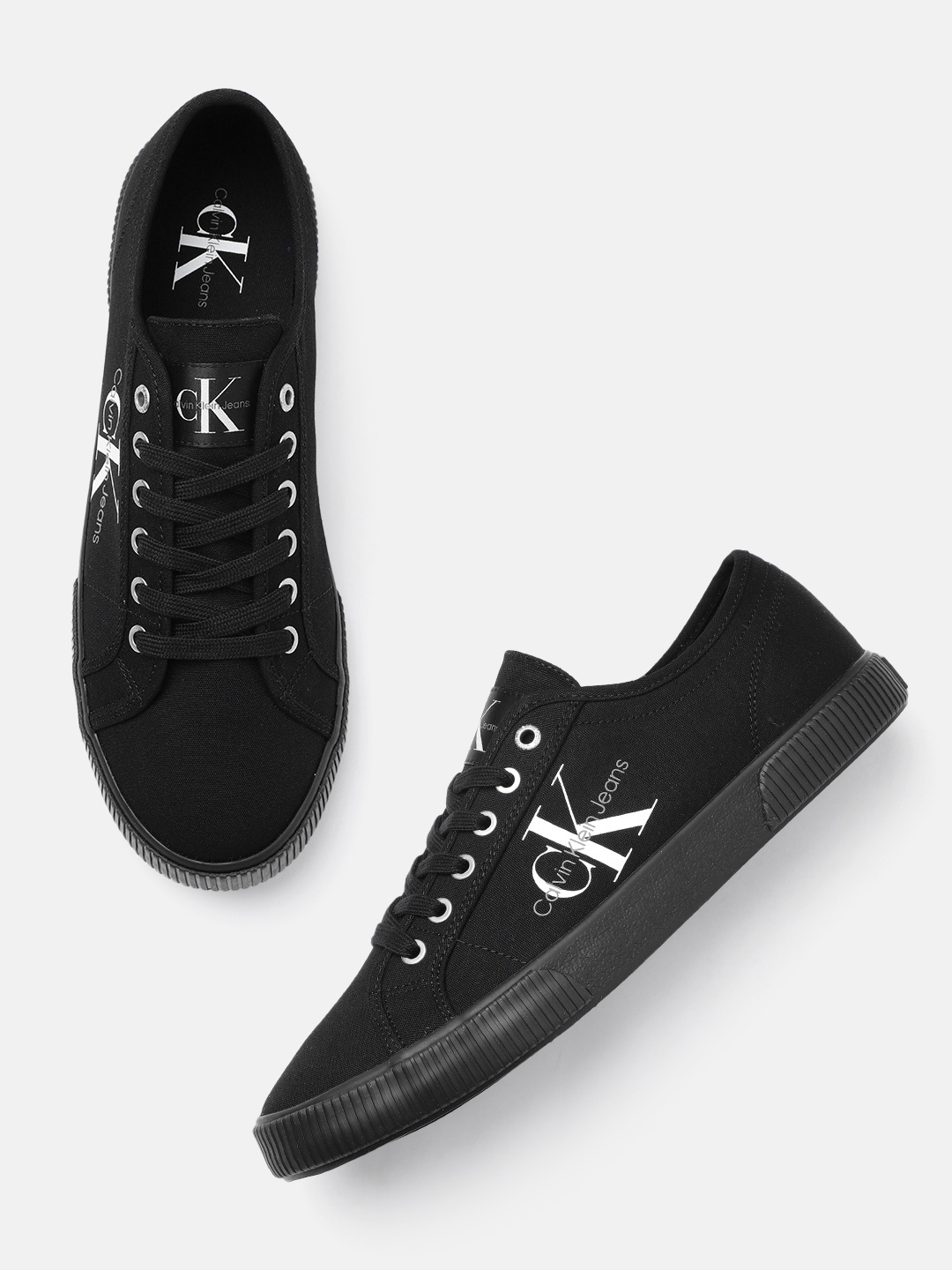 

Calvin Klein Jeans Men Printed Sneakers, Black