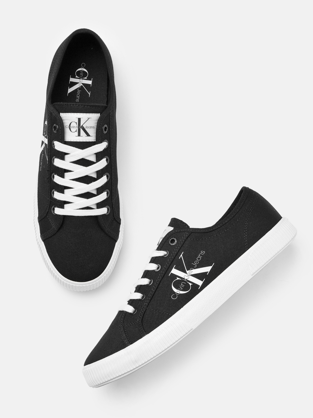 

Calvin Klein Jeans Men Printed Sneakers, Black