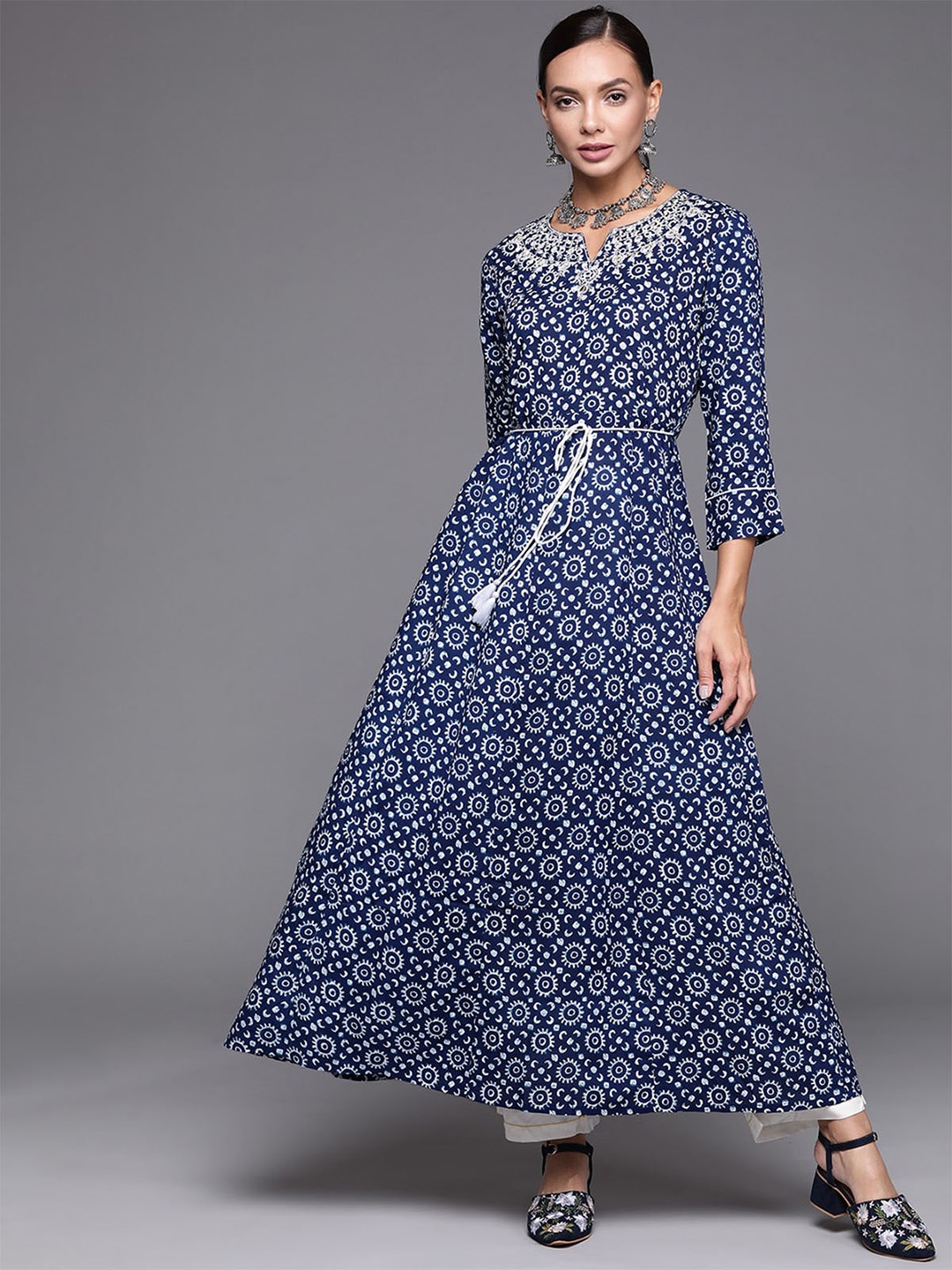 

ODETTE Geometric Printed Anarkali Kurta, Blue