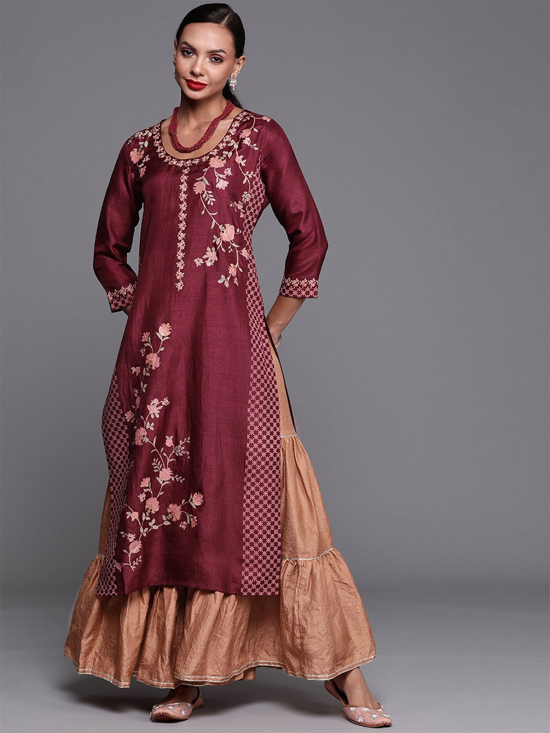 

ODETTE Floral Embroidered Thread Work Kurta, Maroon